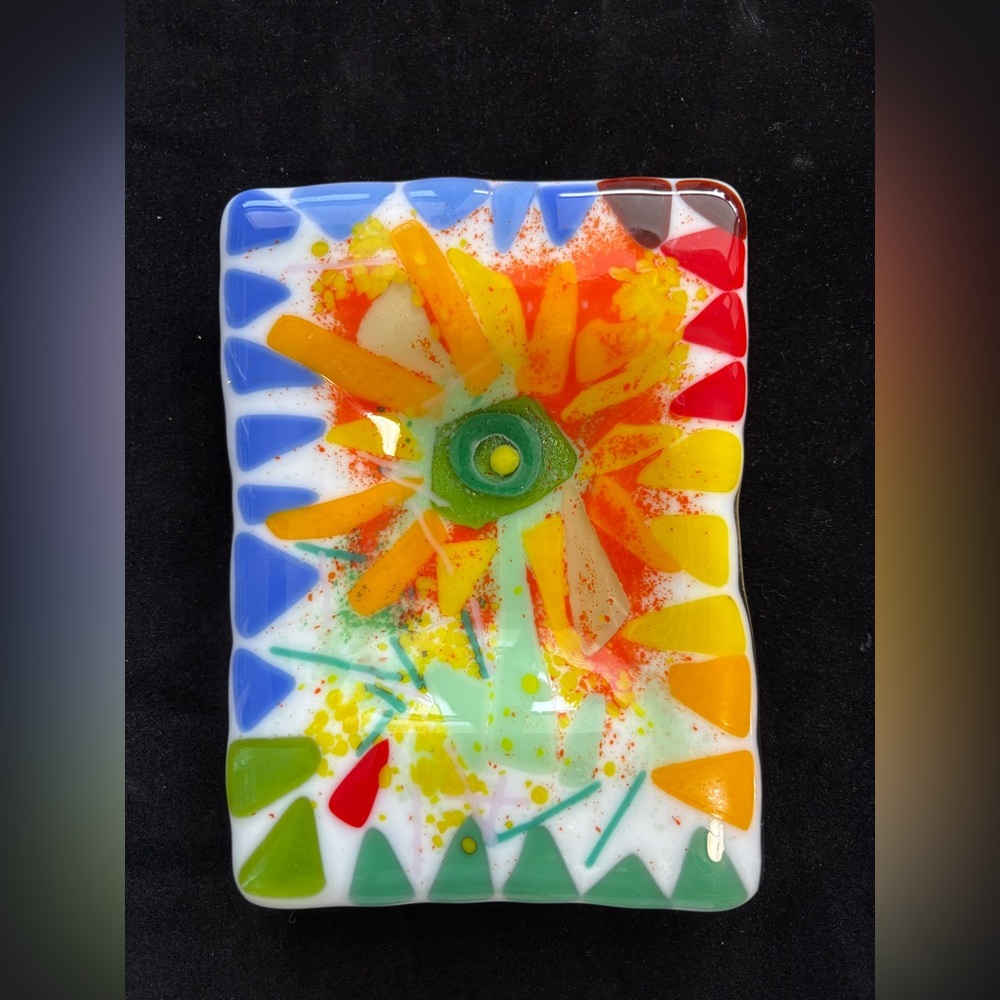 Summer !“ 6”x4”Handmade Fused Glass Tray White Background Victoria Heisler
